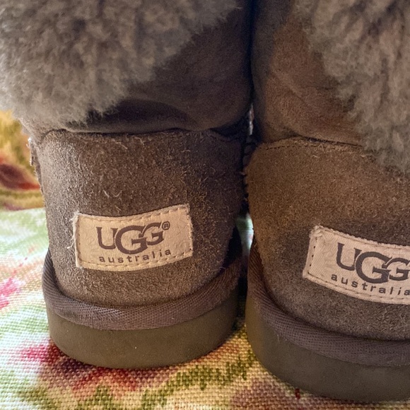UGG Boots Womens 5 grey Bailey Button Suede Sheepskin Pull On gray - Picture 5 of 13